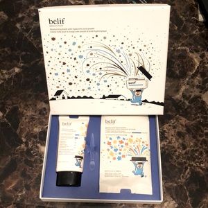 belif Moisturizing bomb with hyaluronic acid powder